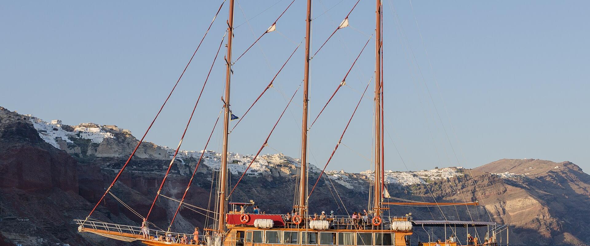Sailing Tours