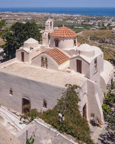 The whitewashed Byzantine church of Panagia Episkopi, Santorini